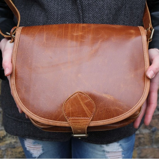 Isabelle Saddle Bag Tan Smooth Medium